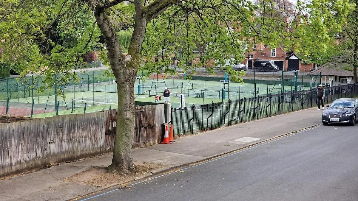 Cosy Home Nottingham The Park City Centre Free Parking 0*,  Reino Unido